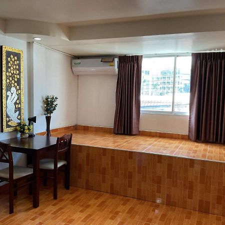 Zappa Guesthouse Паттая Екстер'єр фото