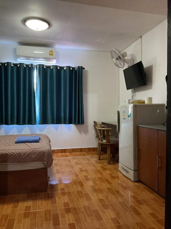 Zappa Guesthouse Паттая Екстер'єр фото
