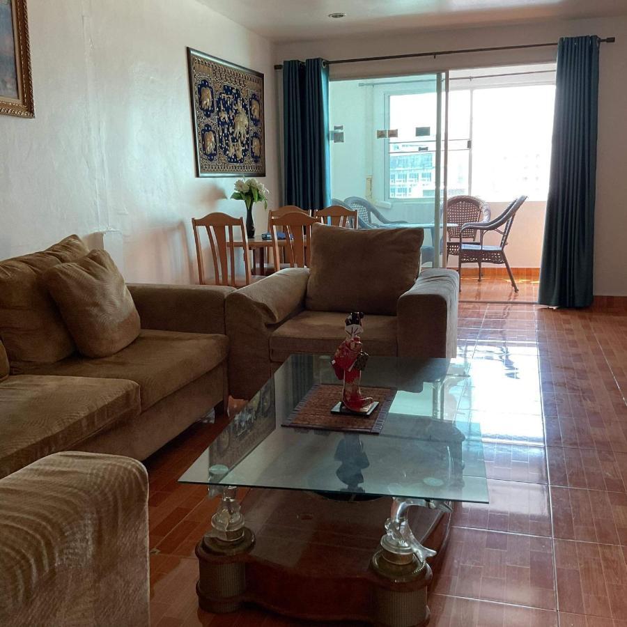 Zappa Guesthouse Паттая Екстер'єр фото