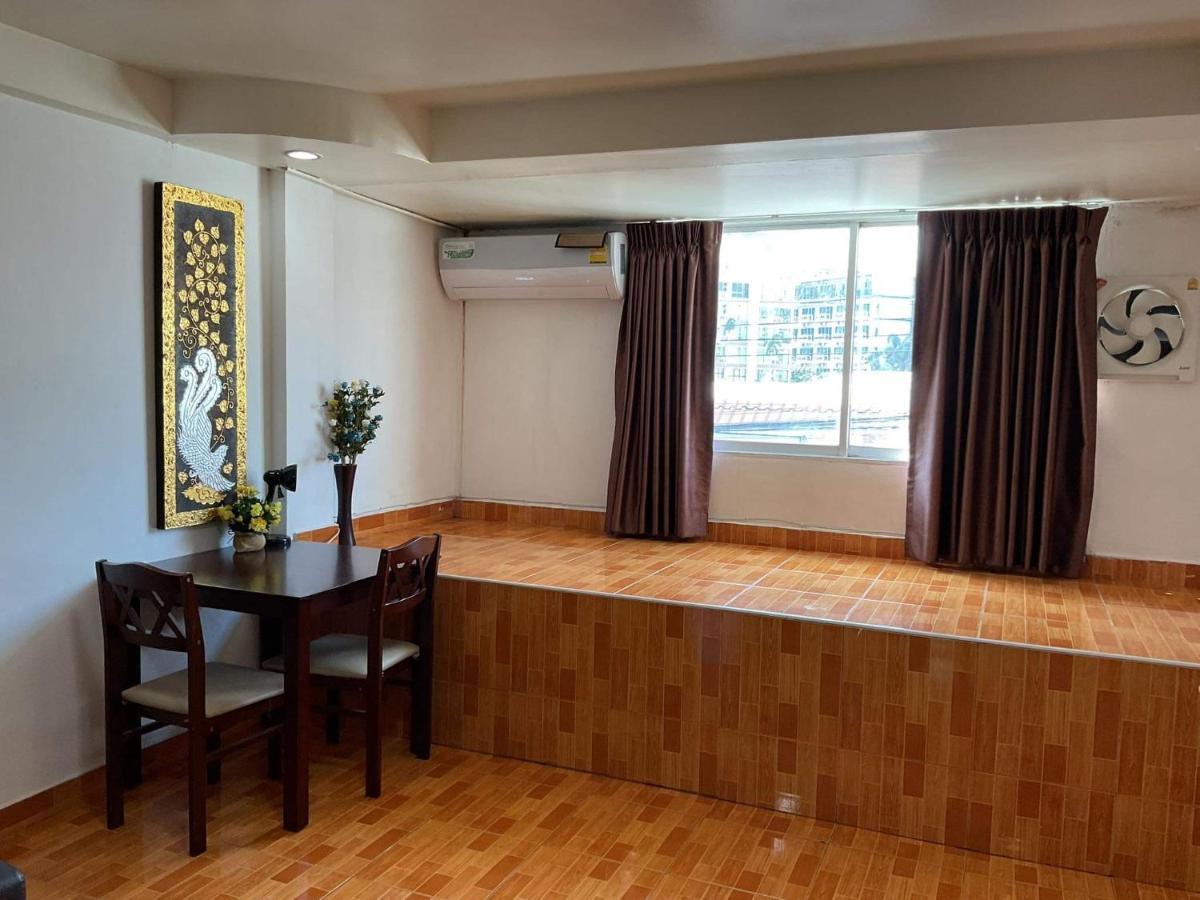 Zappa Guesthouse Паттая Екстер'єр фото